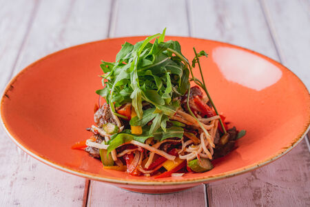 Салат с говяжьей вырезкой