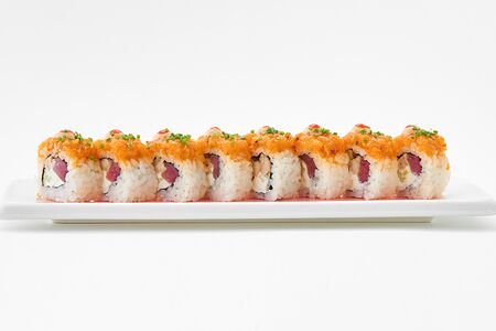 Тунец с креветкой и манго