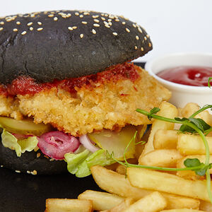 Джо Блэк с курицей