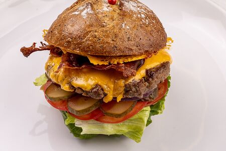 Фирменный Гранд бургер