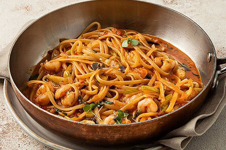 Лингвини с тигровыми креветками