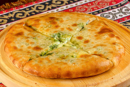 Хачапури с сыром и шпинатом