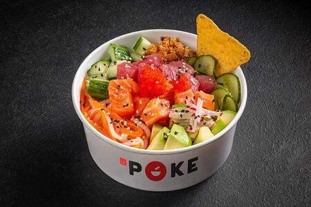 Поке с лососем, тунцом и авокадо Папа Кали