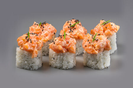 Ролл Острый лосось