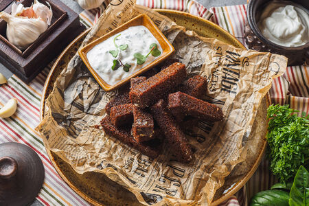 Гренки чесночные