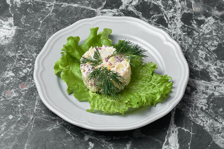 Салат из копчёной рыбы