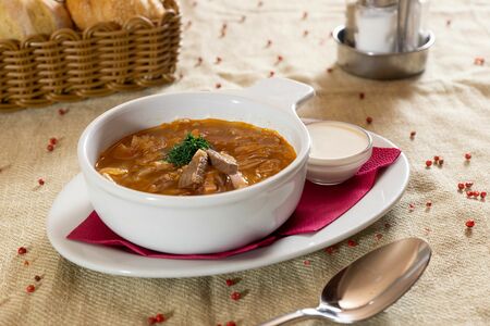 Щи Похмельные со сметаной