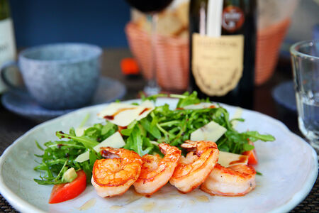 Руккола с креветками