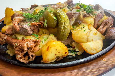 Жаркое с говядиной