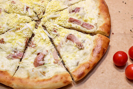 Пицца Грибной жюльен