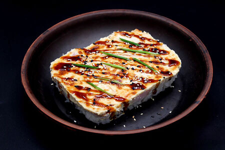 Кассероль с подкопчённым цыплёнком и беконом