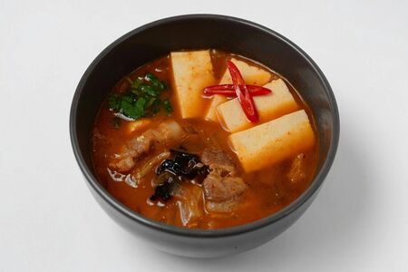 Острый суп из соевой пасты (Тендян)