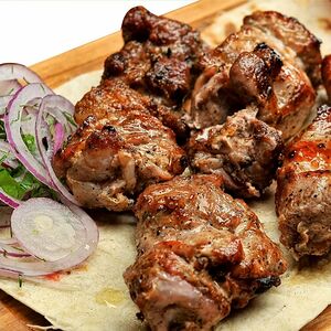 Шашлык из cвинoй шеи