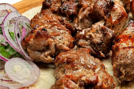 Шашлык из cвинoй шеи