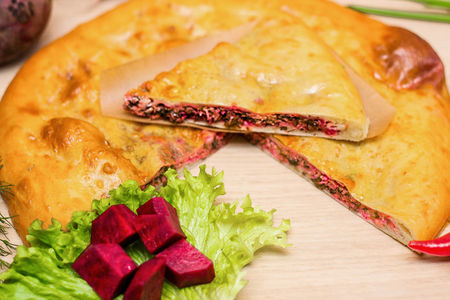 Осетинский пирог со свекольными листьями и сыром