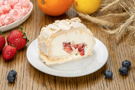 Меренговый рулет