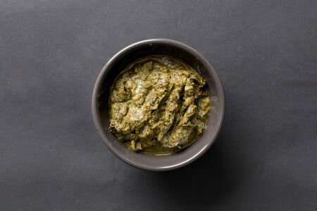 Шпинат тушеный