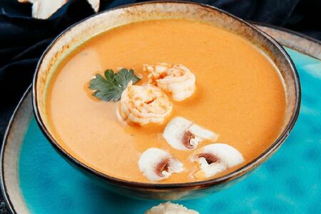 Суп Том ям с морепродуктами