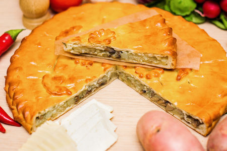 Пирог с картофелем и сыром