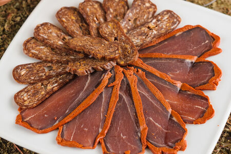 Закуска Бастурма и суджук