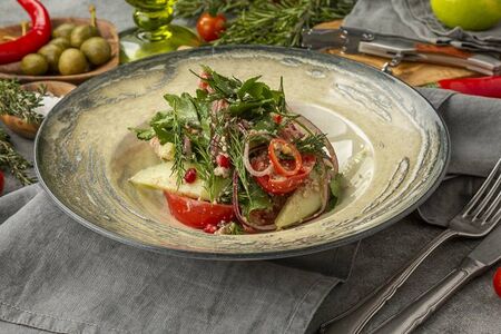 Овощной салат по-грузински