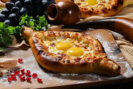 Хачапури по-аджарски