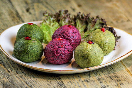 Ассорти из пхали