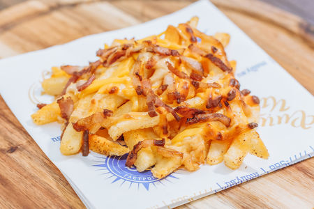 Картофель фри с беконом