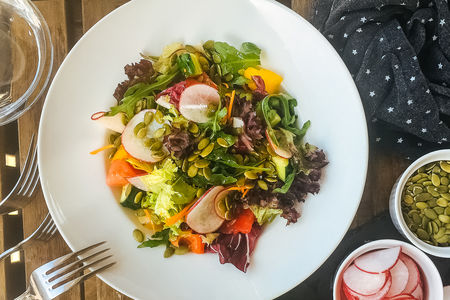 Овощной салат по-деревенски