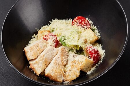 Цезарь с курицей