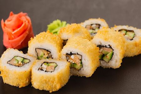 Ролл Хакуми