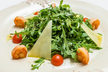 Салат Руккола с креветками