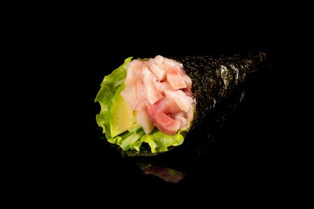 Темаки Спайси Хамачи