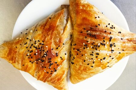 Самса слоеная