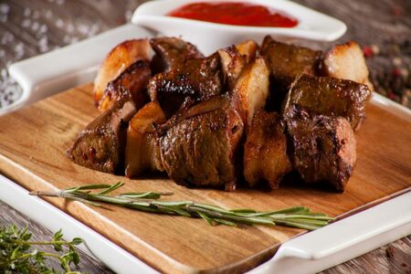 Шашлык из говяжьей печени