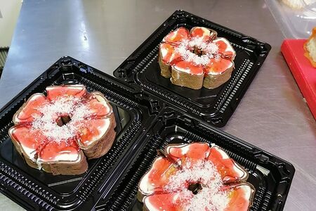 Ролл Шоколадный с клубникой