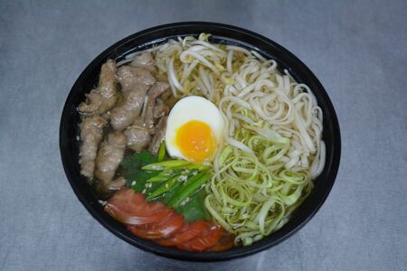 Суп с домашней лапшой и курицей