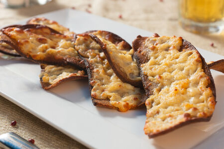 Гренки из ржаного хлеба с сыром пармезан