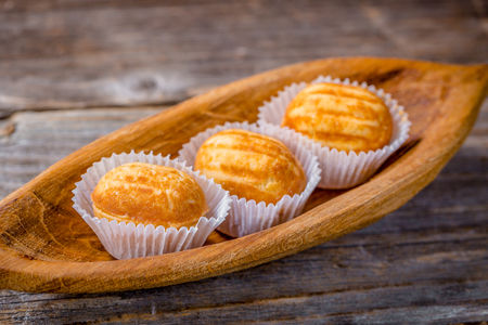 Пирожное Орешек