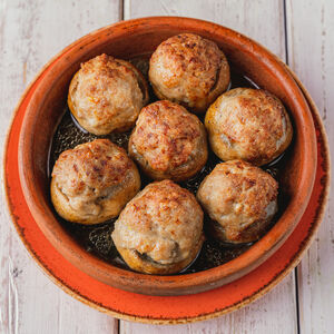 Грибы с мясом на кеци