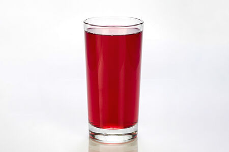 Холодный чай ягодный