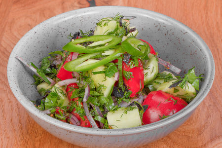 Овощной салат по-грузински