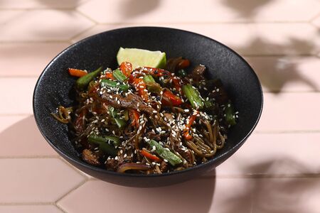 Гречневая лапша с говядиной