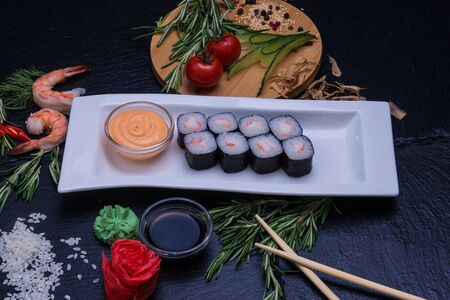 Ролл Спайси креветка