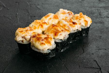 Ролл Сяки нира