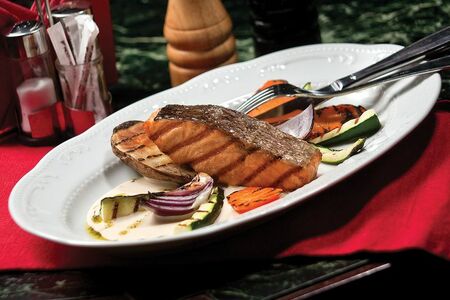 Стейк из лосося