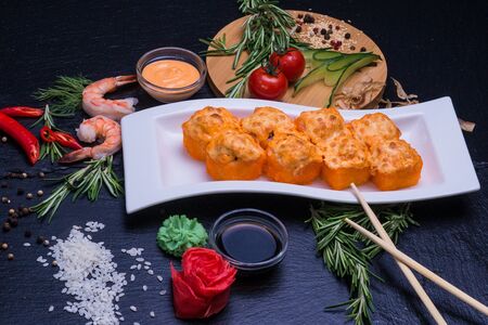 Ролл запеченный Калифорния