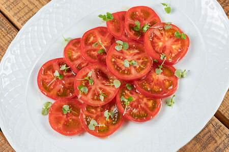 Карпаччо из томатов с ароматным маслом