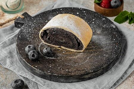 Штрудель маковый