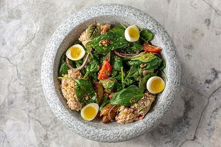 Салат с тунцом